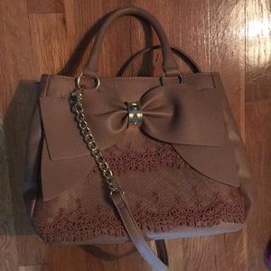 Betsey Johnson Women’s Bow on Bucket tan